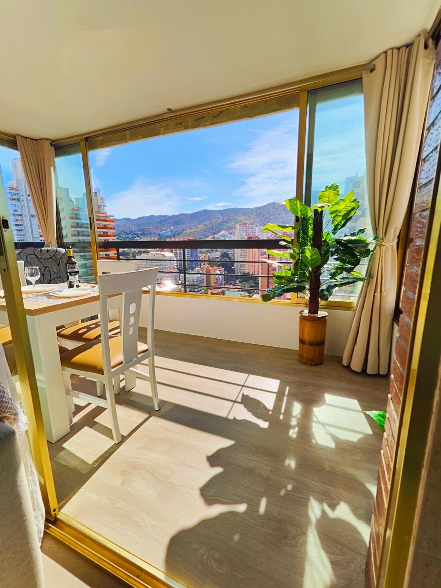 Acuarium Lux Apartman Benidorm Kültér fotó